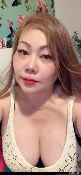 Anna aus Thailand für heilende Therapiemassage