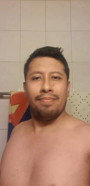 Homme cherche coquine hot ou cougar à baiser
