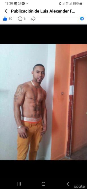 Heterosexueller männlicher erotischer Masseur für Frauen