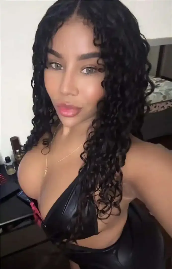 Alexa elegant y sexy 💋 🥵 hot