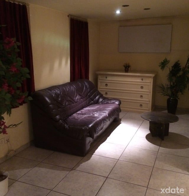 günstig Zimmer zu vermieten .....