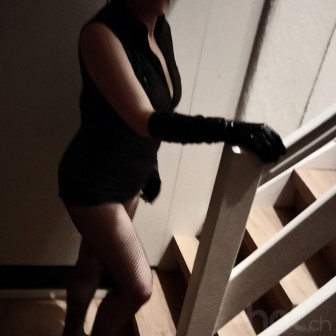 Privater VIP-Content 🇨🇭 | Videochat & individuelle Videos 🔥👑 Mit meiner Freundin – diskret, e...