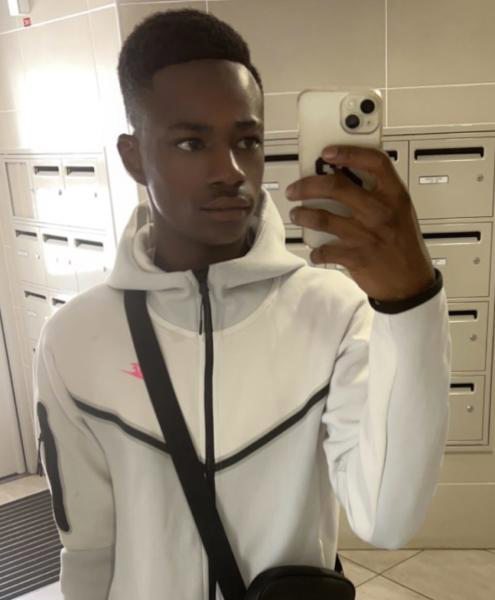 Black Gay Switzerland Sensual & Professional
