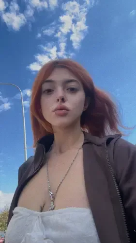 22 ans et mignonne veut s’éclater tout en étant discret