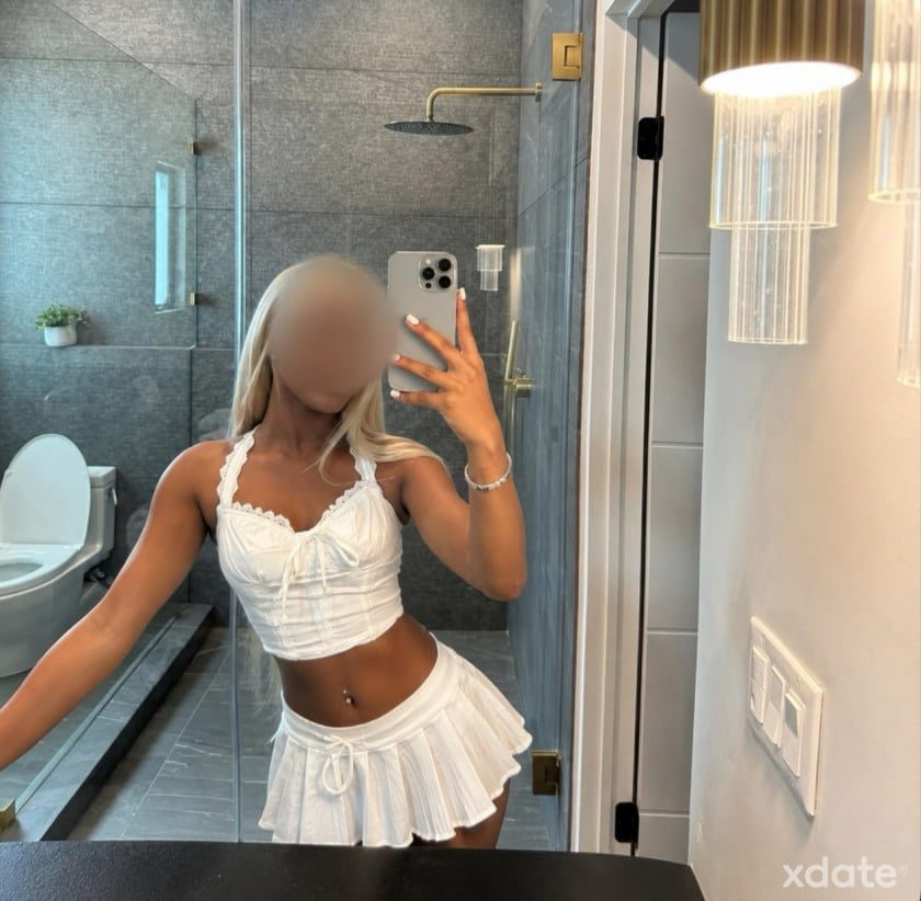(22j) Studentin