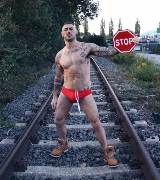 Escorte Gay Masculine pour hommes! Massage et moment sexy pour