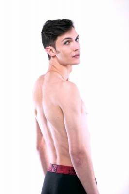 Escorte mannequin prêt à vous servir