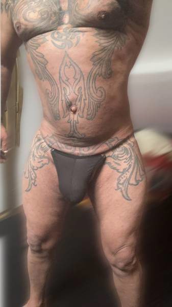 Maitre thor avec un sex xxl 17x8 se déplace chez vous
