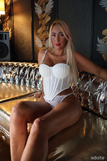 Escort Carolina 🔥*1 Std./200 Fr.* inkl Oralsex onhe Kondom😈