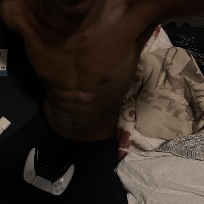 Fist et baise satisfait