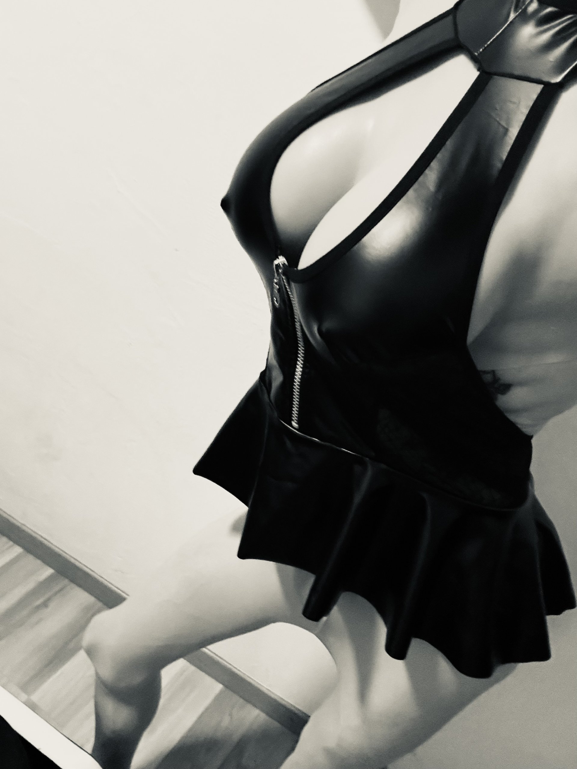Trans/Queer, Escort, Sion