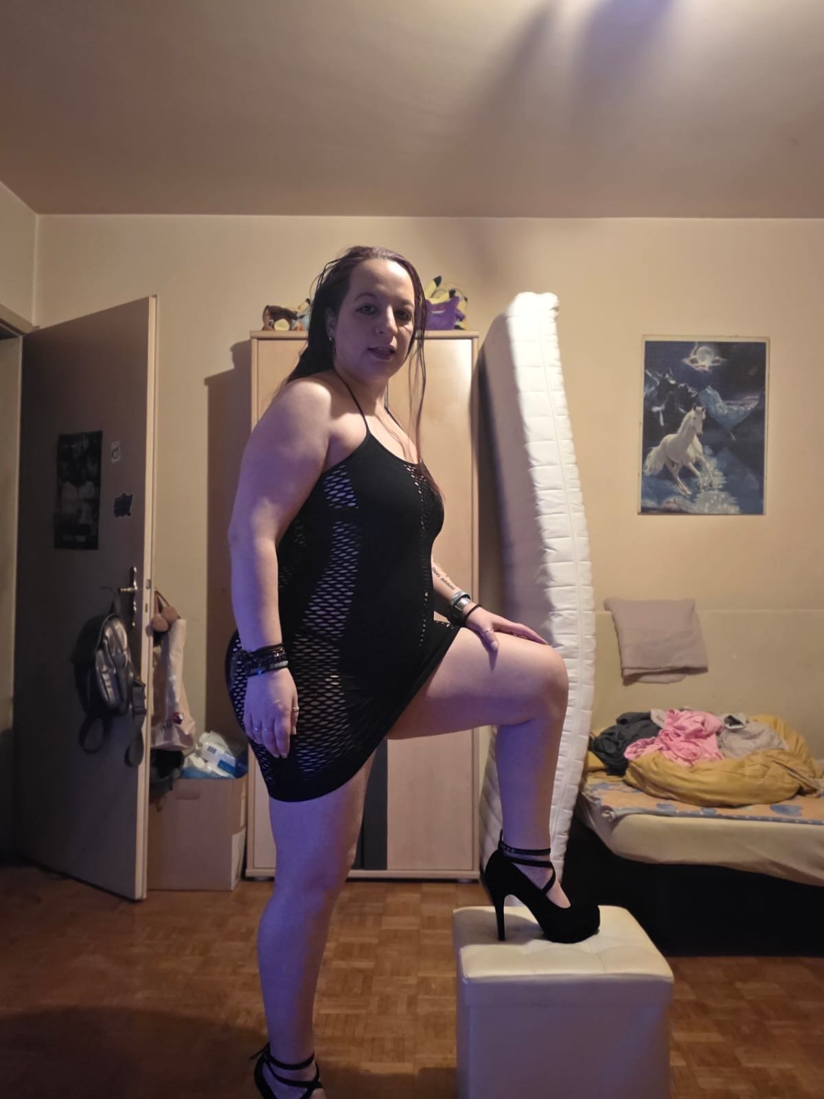 Femme, Escort, Brügg