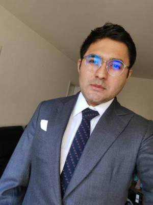 Homme Mexicain - nouveau, doux, discret - regard intense