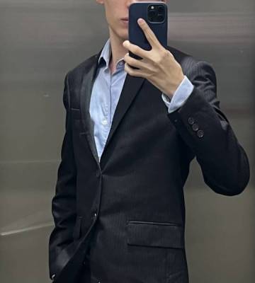 Classy Latino Twink cherche sugar daddy