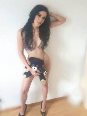 Belle italienne 27 ans escorte girl super sexy