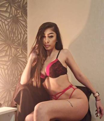 Roberta 25 ans Appartement Privé Reçois/Déplacement