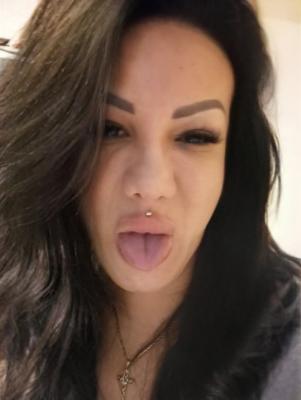 Suce ma bite et mange mon sperme