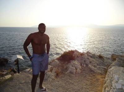Masseur africain pour femmes et couples Châtel st Denis&environ